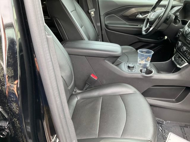 Used 2024 GMC Terrain SLT AWD/4WD image 10