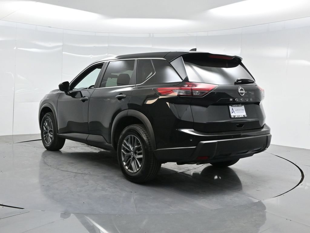 Used 2024 Nissan Rogue S image 6