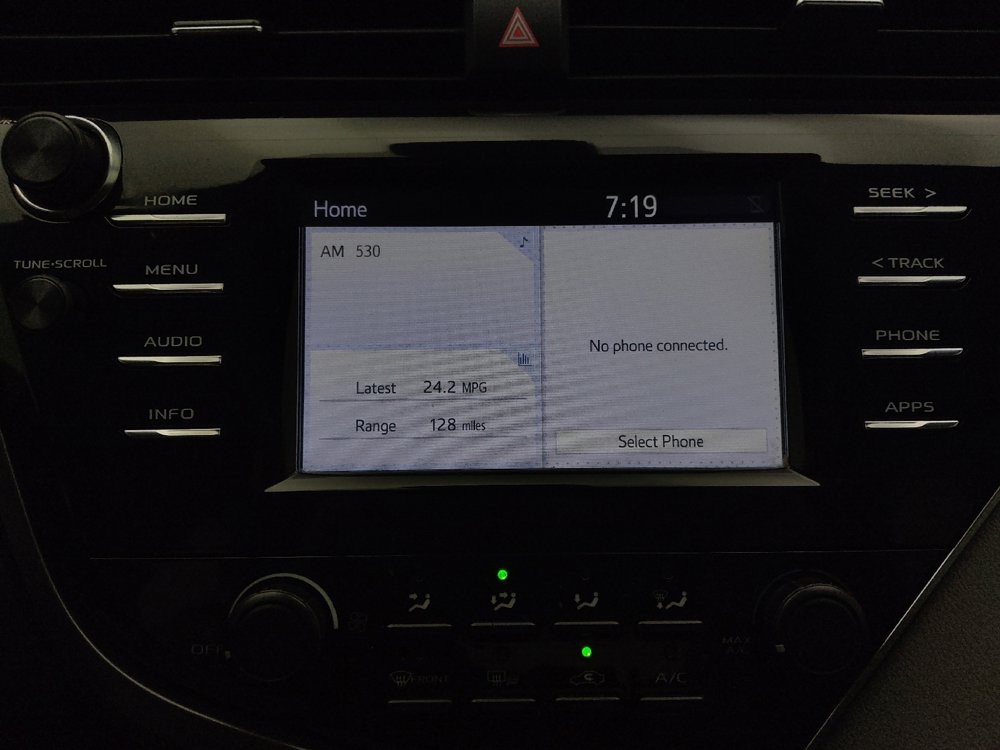 Used 2018 Toyota Camry LE w/ Convenience Package FWD image 25