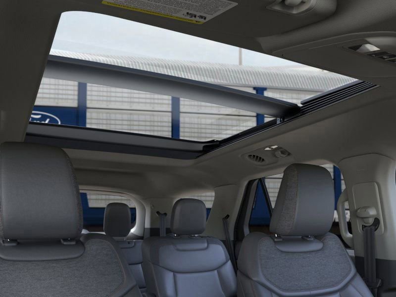 New 2025 Ford Explorer Active w/ Active Comfort Package image 22
