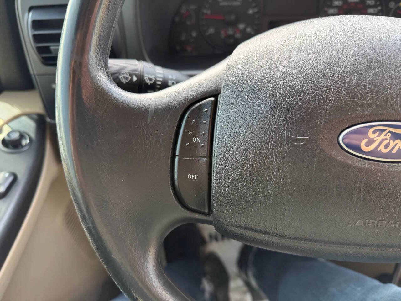 Used 2007 Ford F250 XLT image 37