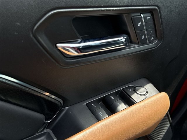 Certified 2023 GMC Canyon AT4 w/ AT4 Premium Package AWD/4WD image 27