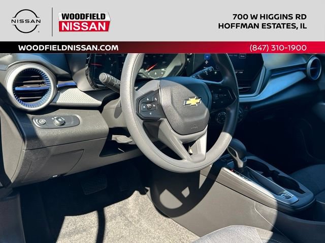 Used 2024 Chevrolet Trax LS FWD image 33