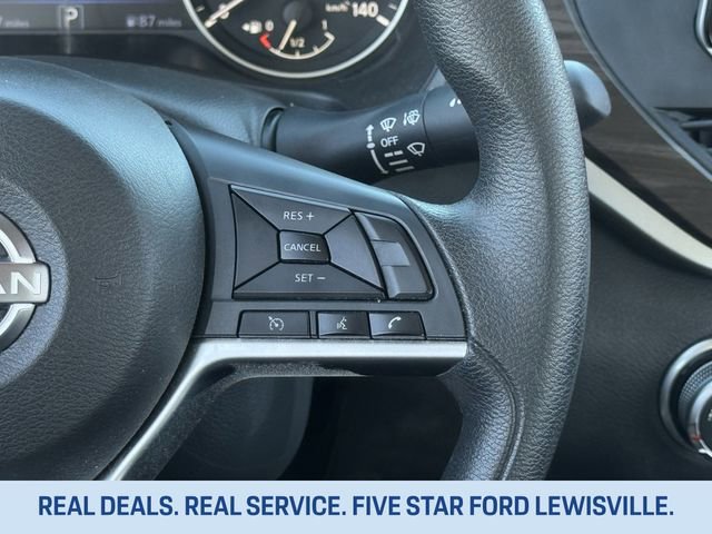 Used 2024 Nissan Altima 2.5 SV image 14