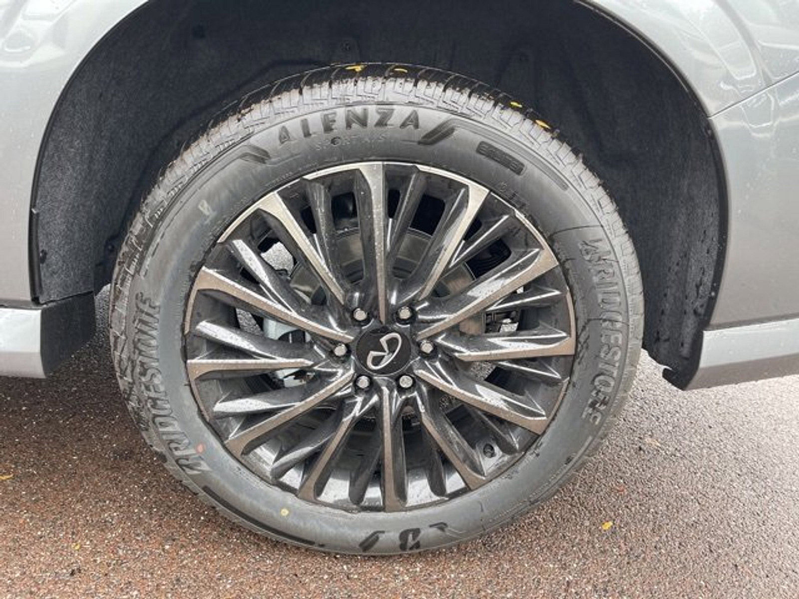 New 2025 INFINITI QX80 Autograph image 25