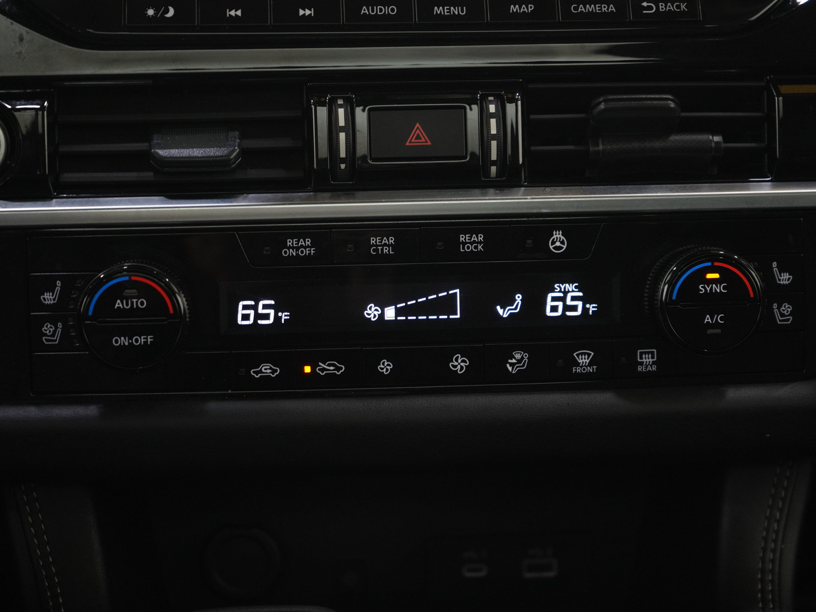 Used 2024 Nissan Pathfinder Platinum AWD/4WD image 20