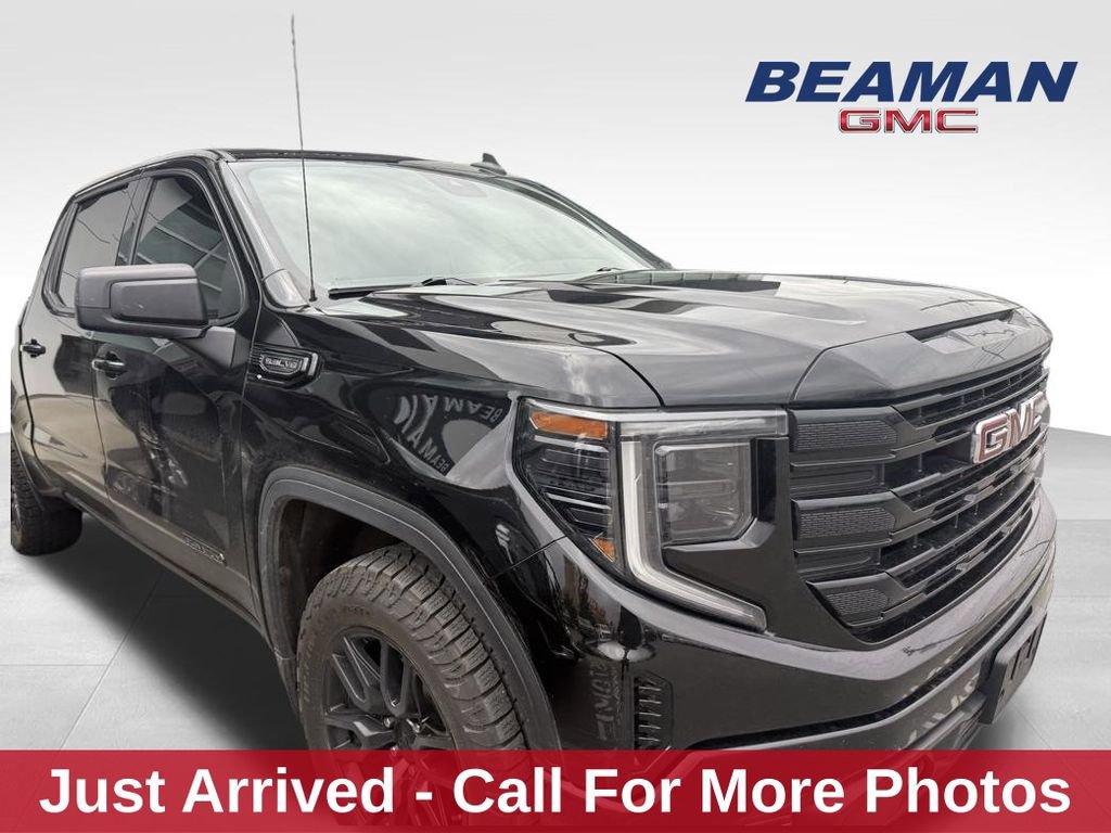 Used 2023 GMC Sierra 1500 Elevation AWD/4WD image 1
