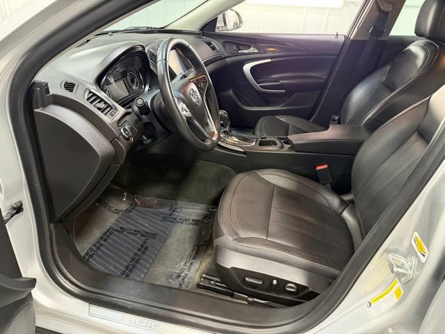 Used 2017 Buick Regal Sport Touring FWD image 11