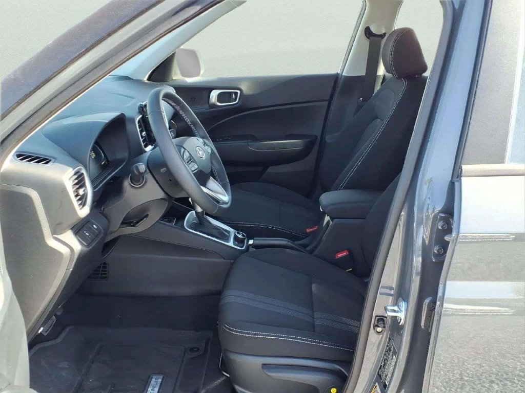 New 2026 Hyundai Venue SEL FWD image 14
