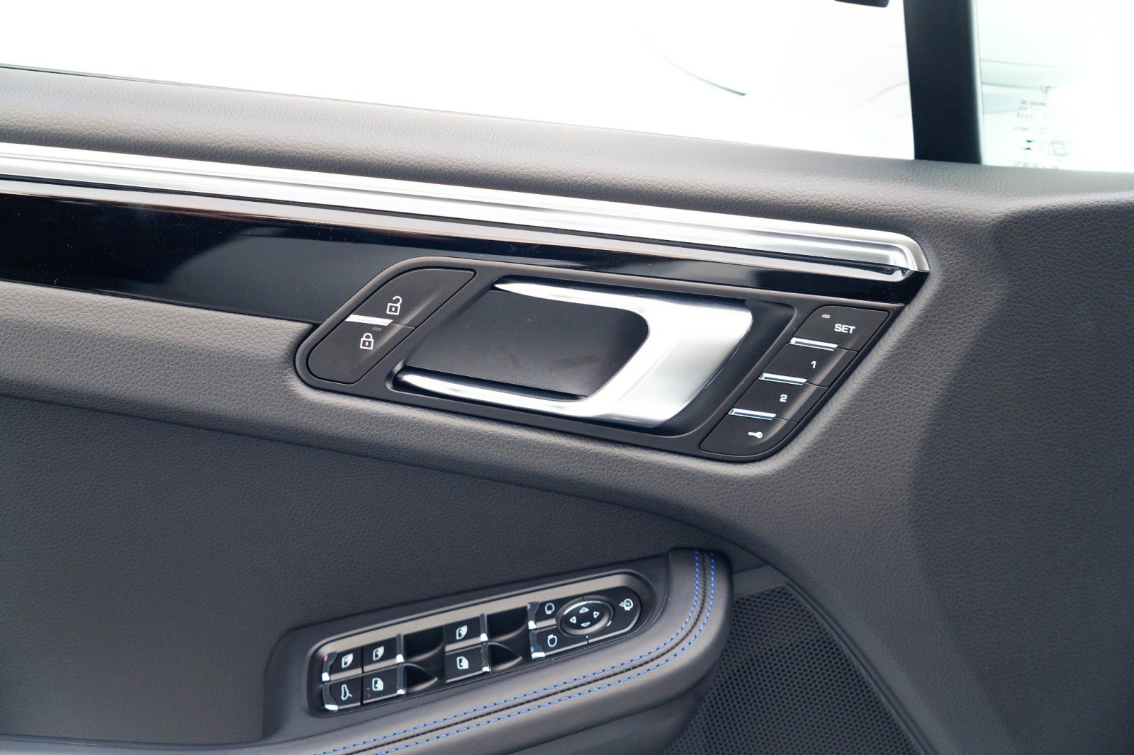 New 2026 Porsche Macan S image 25