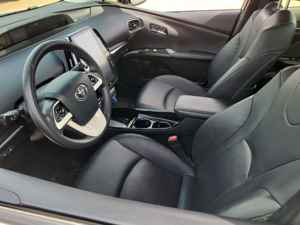 Used 2019 Toyota Prius Prime Advanced FWD video 3