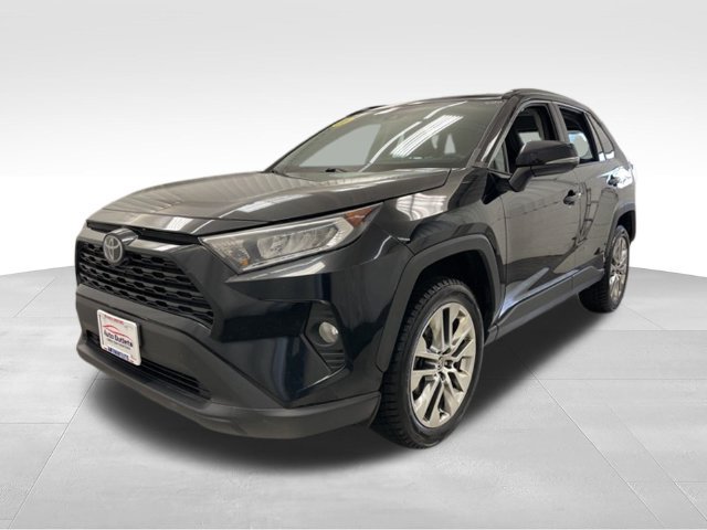 Used 2021 Toyota RAV4 XLE Premium AWD/4WD image 3