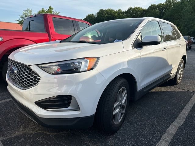 Used 2024 Ford Edge SEL AWD/4WD image 2