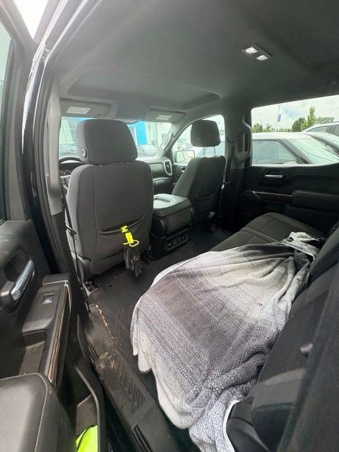 Used 2021 Chevrolet Silverado 1500 RST AWD/4WD image 14