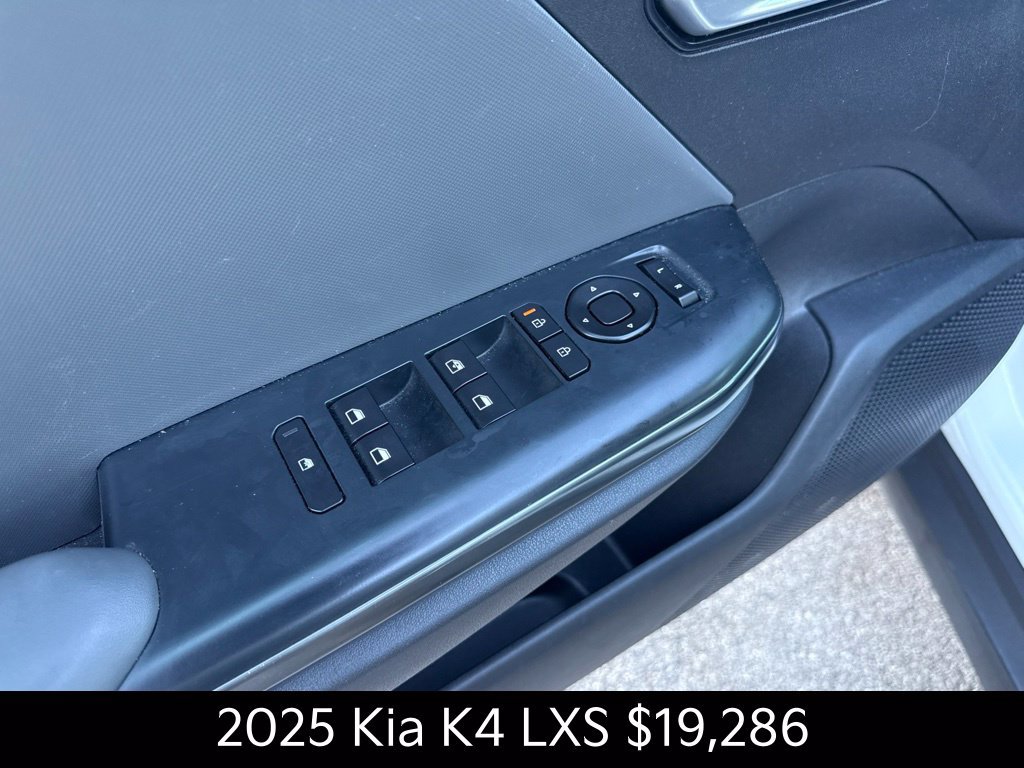 Certified 2025 Kia K4 FWD image 12
