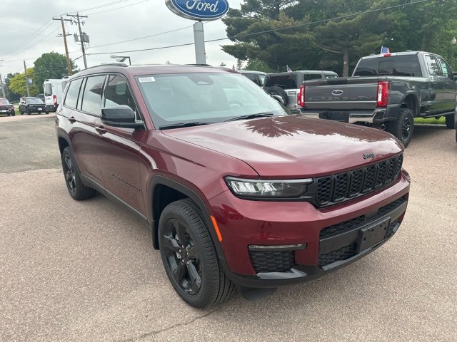 New 2025 Jeep Grand Cherokee L Limited w/ Black Appearance Package image 2