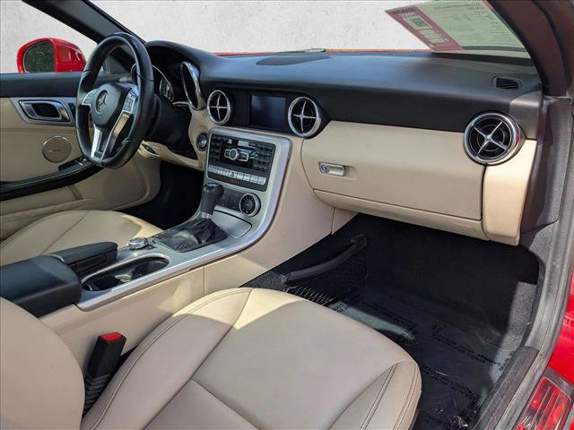 Used 2013 Mercedes-Benz SLK 250 image 16