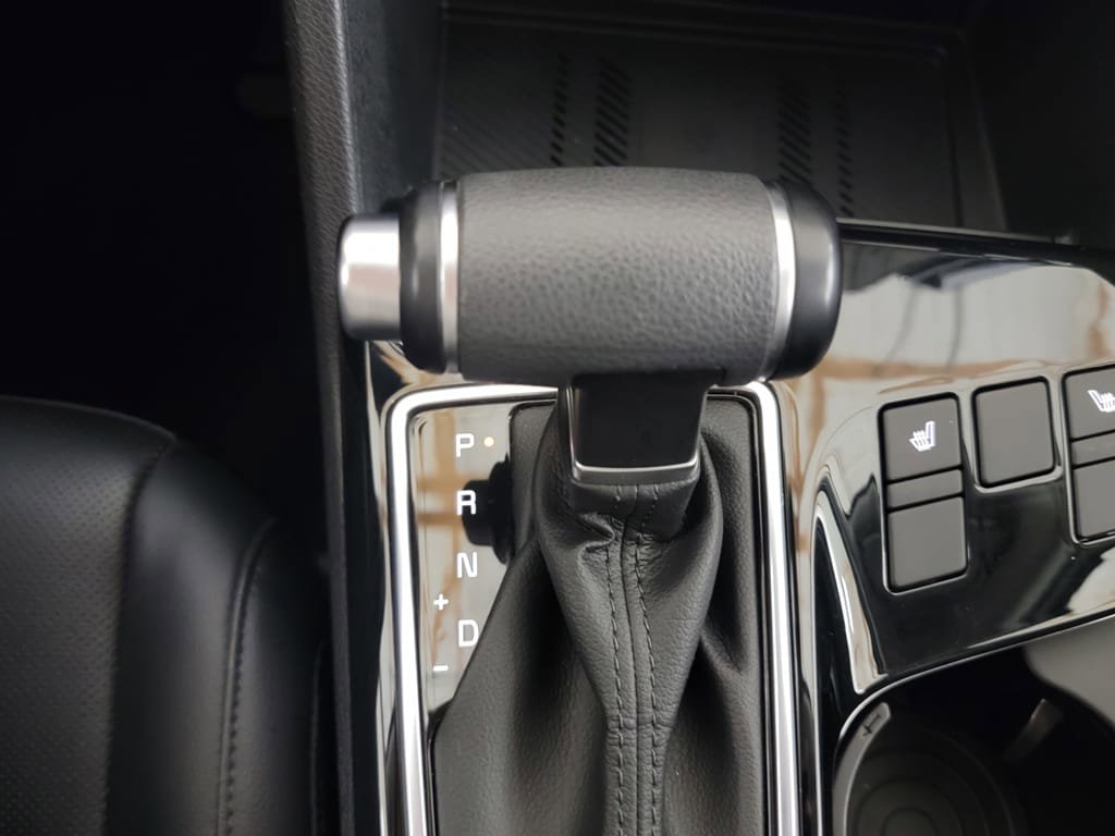 Used 2023 Kia Sportage EX image 17