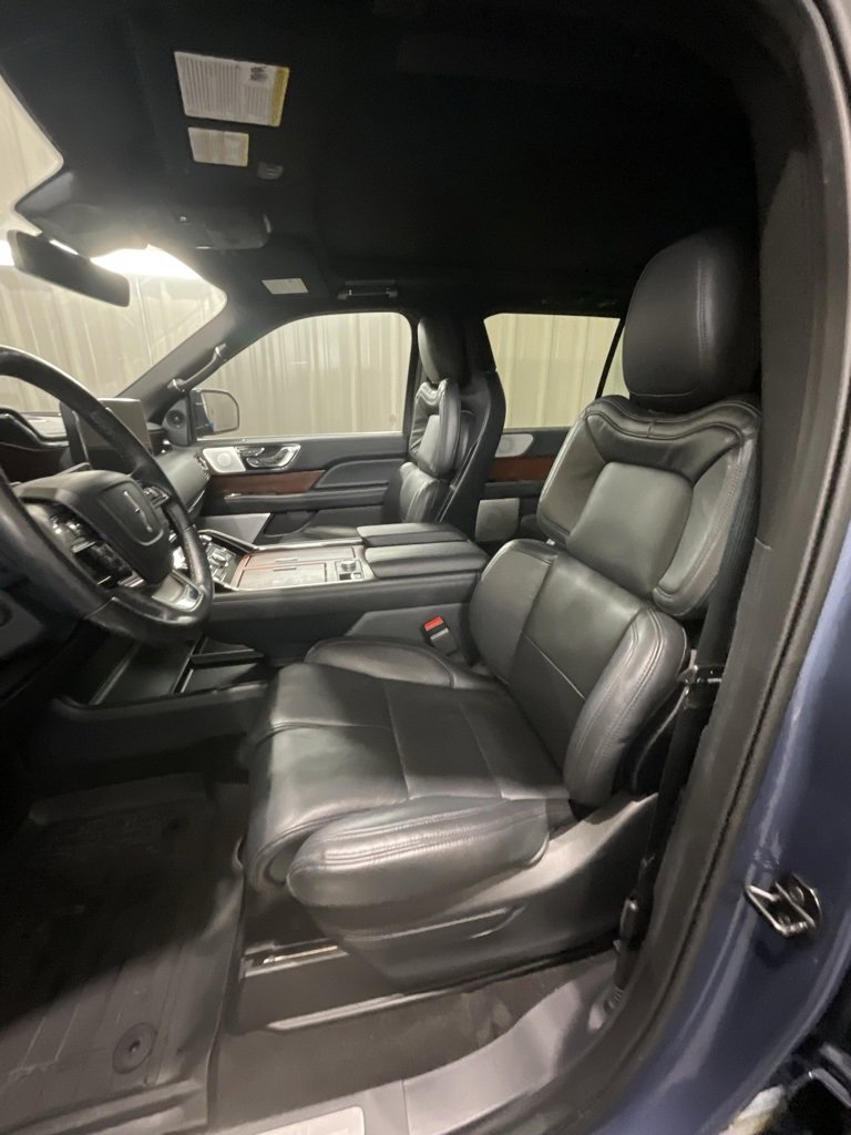 Used 2022 Lincoln Navigator L Reserve image 10