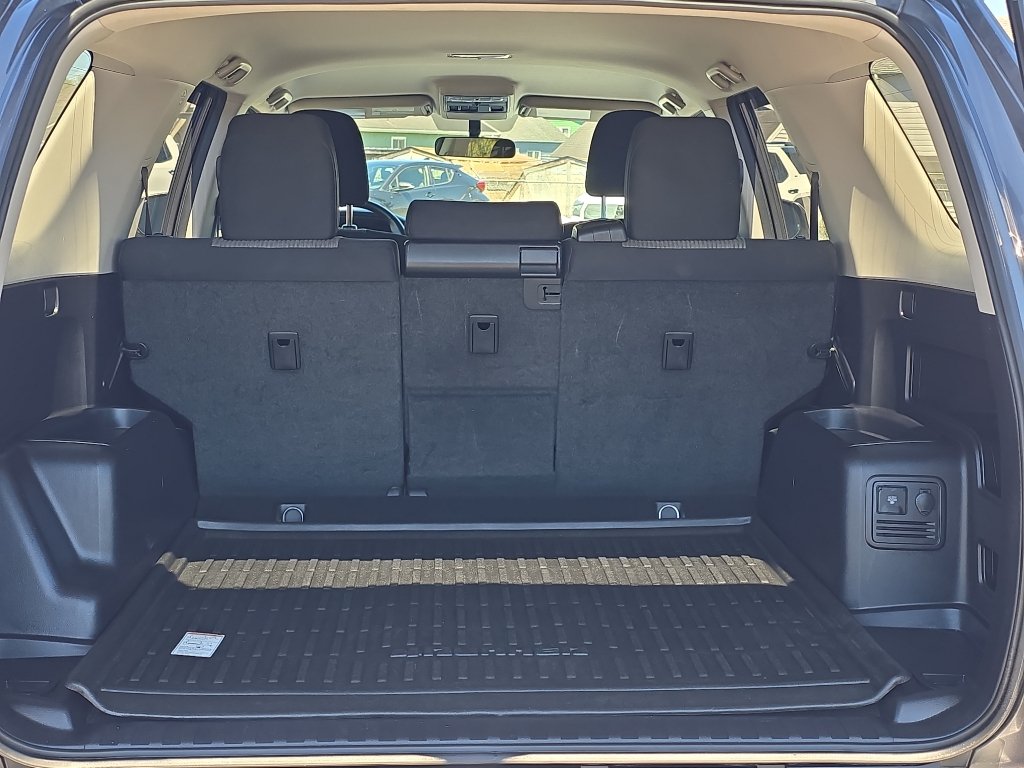 Certified 2019 Toyota 4Runner SR5 AWD/4WD image 9