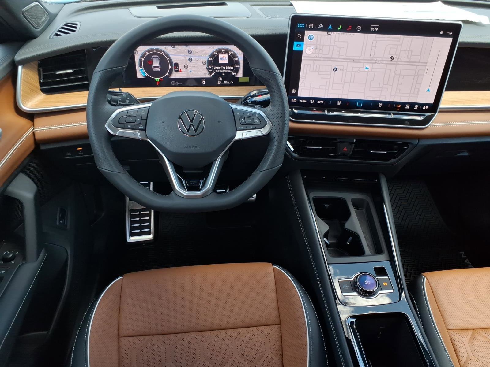 New 2026 Volkswagen Tiguan SEL R-Line image 15