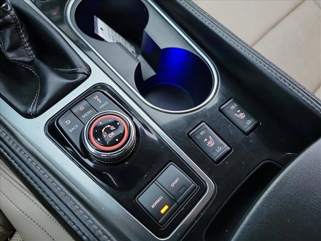 Used 2016 Nissan Maxima 3.5 SL w/ Interior Lighting Package image 24