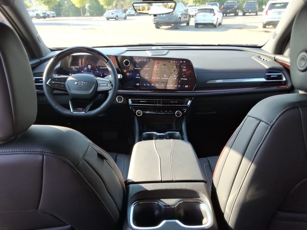 New 2027 Chevrolet Traverse RS FWD image 18