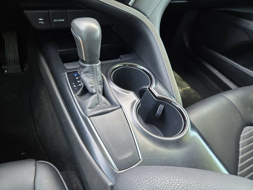 Used 2018 Toyota Camry SE w/ Audio Package FWD image 16