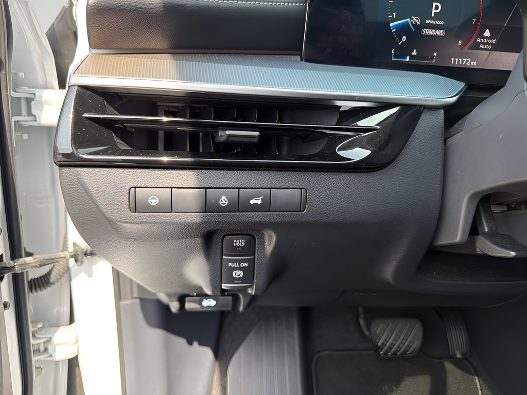Certified 2025 Nissan Murano SL AWD/4WD image 34