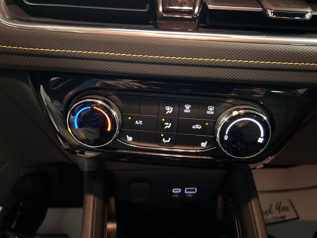 Used 2025 Chevrolet TrailBlazer ACTIV w/ Driver Confidence Package FWD image 19
