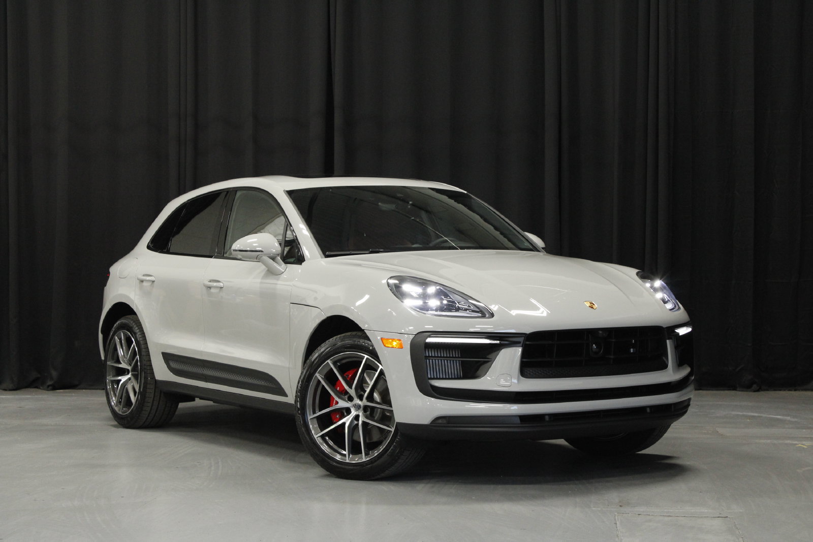 New 2026 Porsche Macan S AWD/4WD image 9