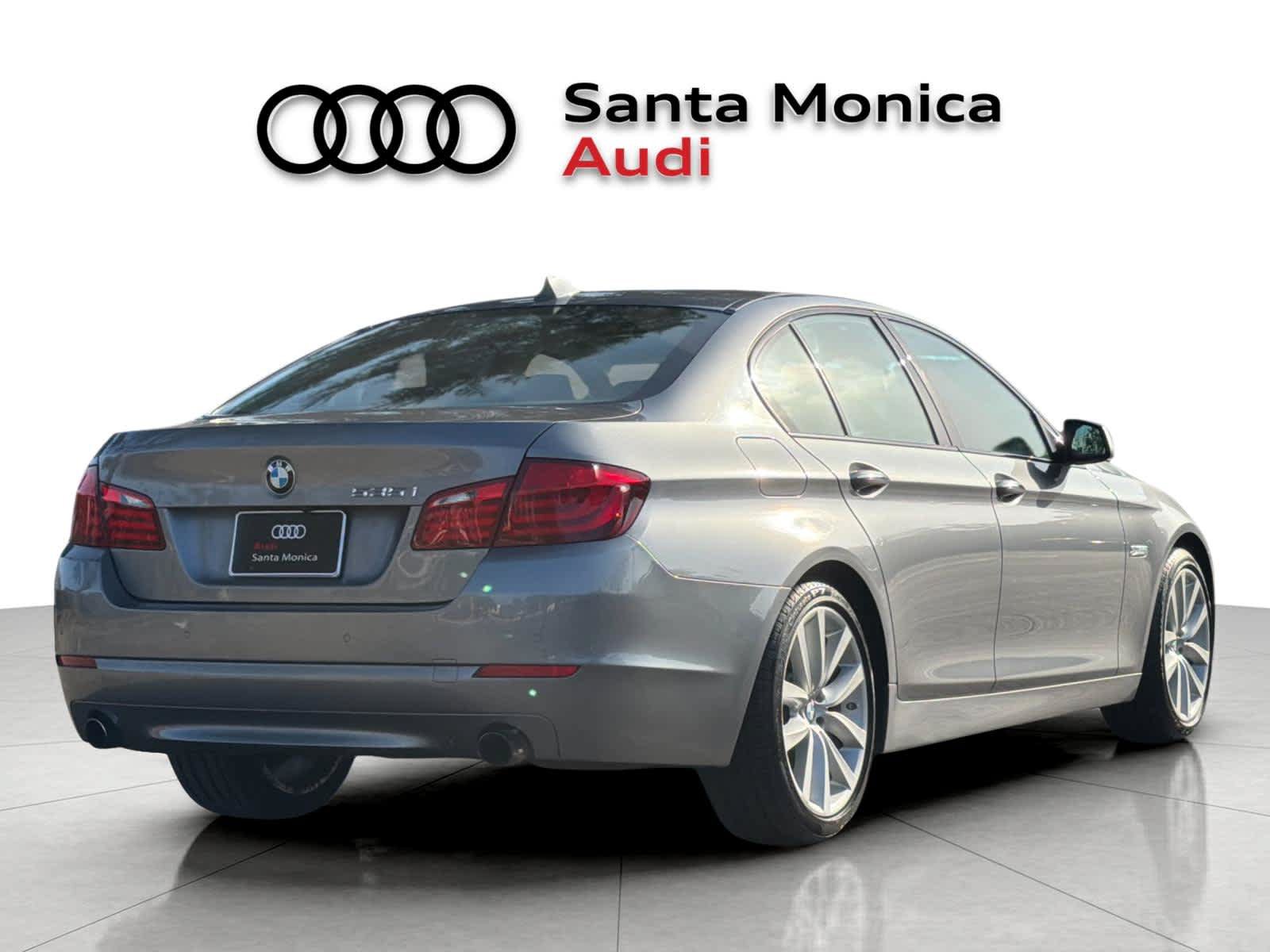 Used 2011 BMW 535i Sedan RWD image 2