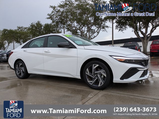 Used 2025 Hyundai Elantra Sport image 1