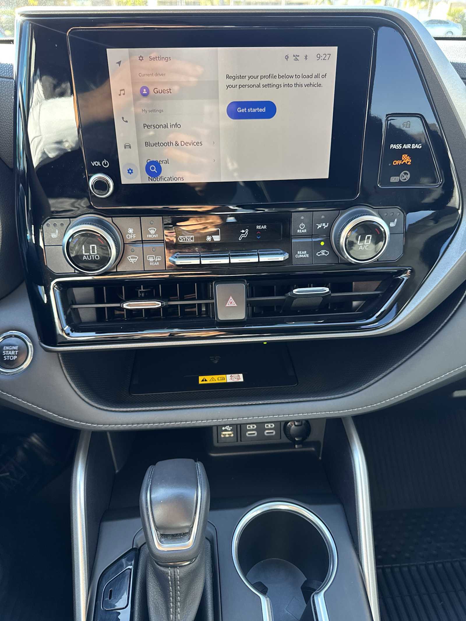 Used 2023 Toyota Highlander XLE image 27