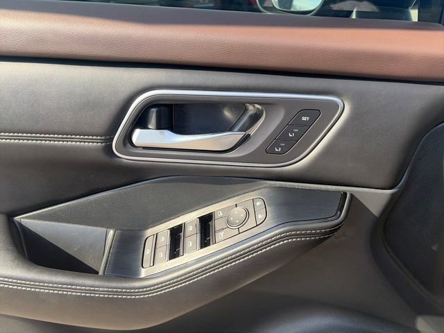 Used 2021 Nissan Rogue SL w/ Premium Package image 53