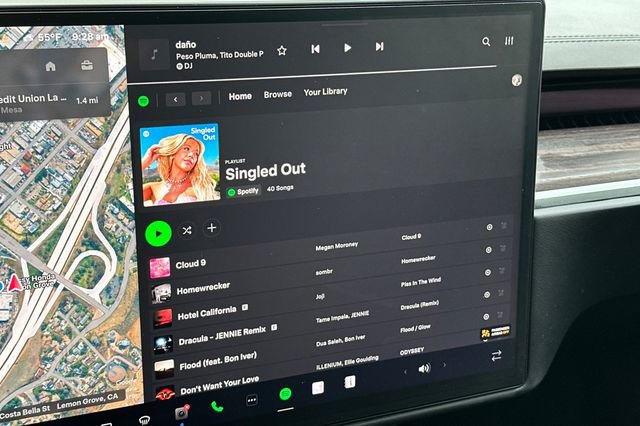 Used 2024 Tesla Model X image 20