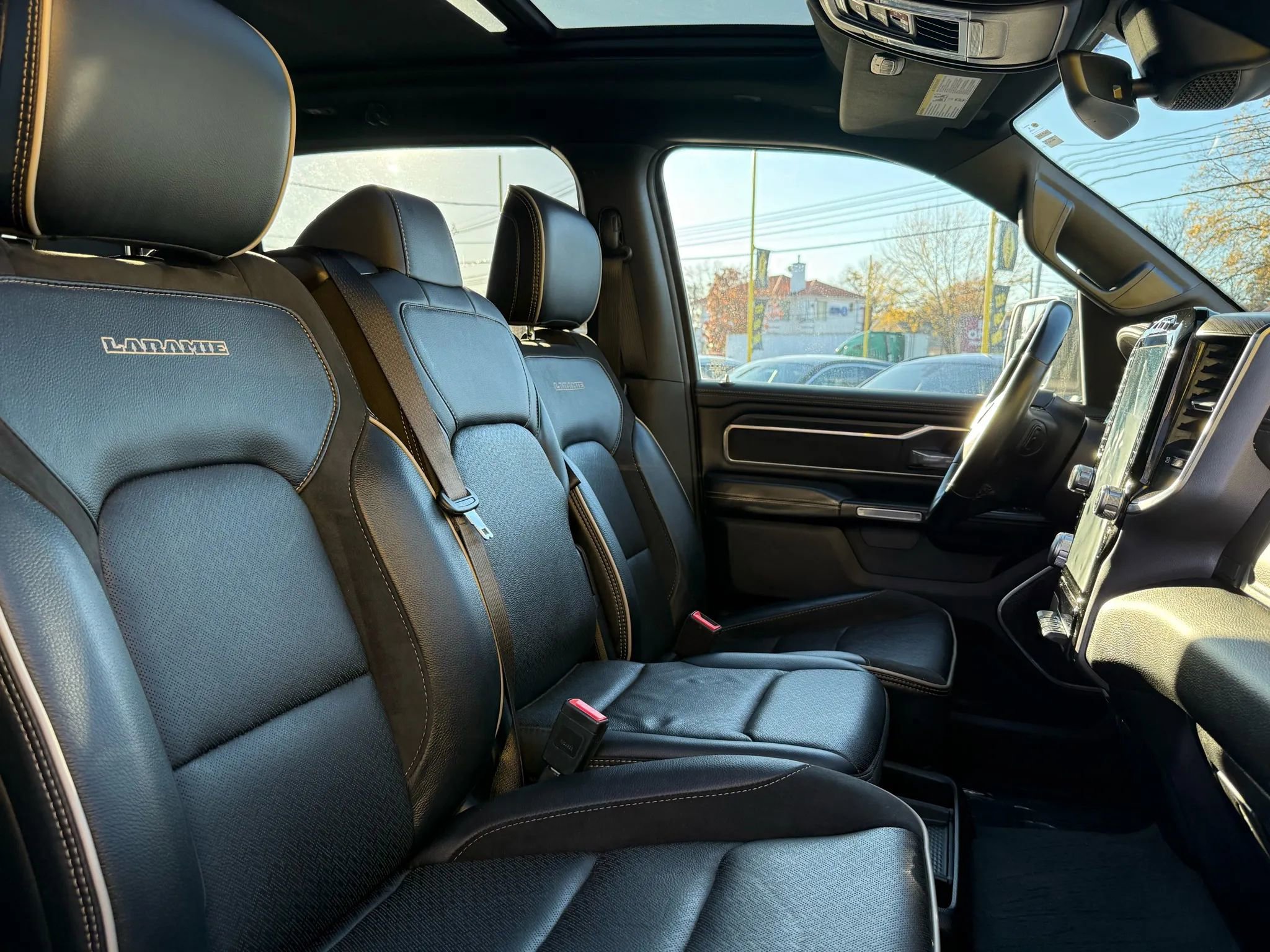 Used 2023 RAM 1500 Laramie image 21