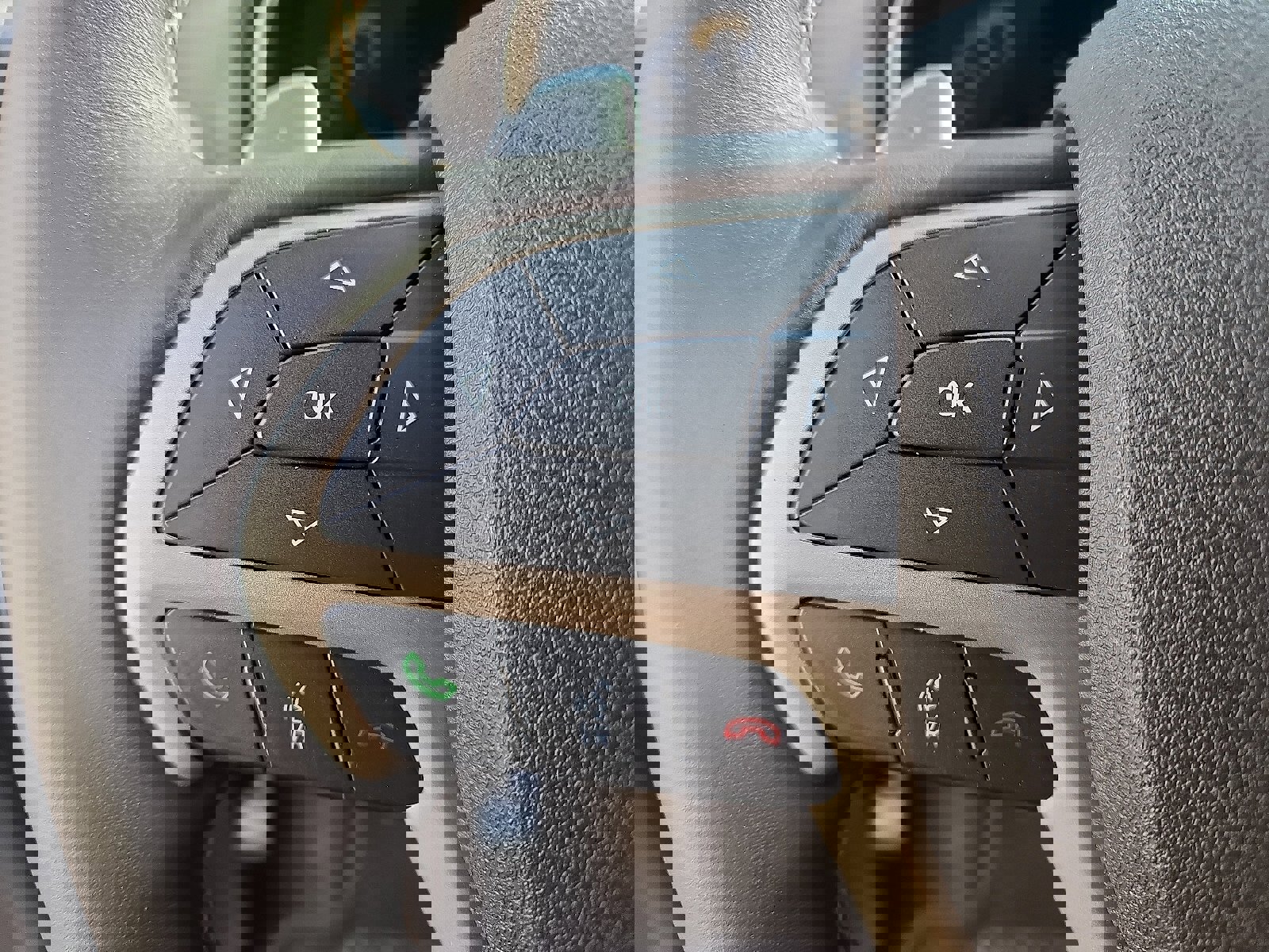 Used 2015 Jeep Grand Cherokee Summit image 23