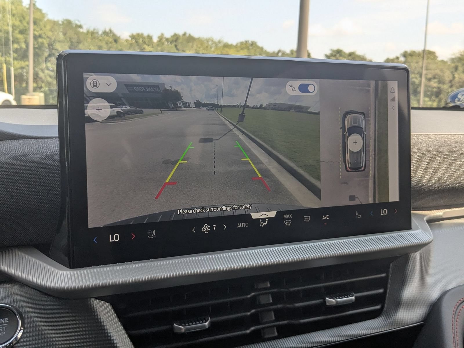 New 2026 Ford Explorer ST-Line w/ ST-Line Street Pack AWD/4WD image 23