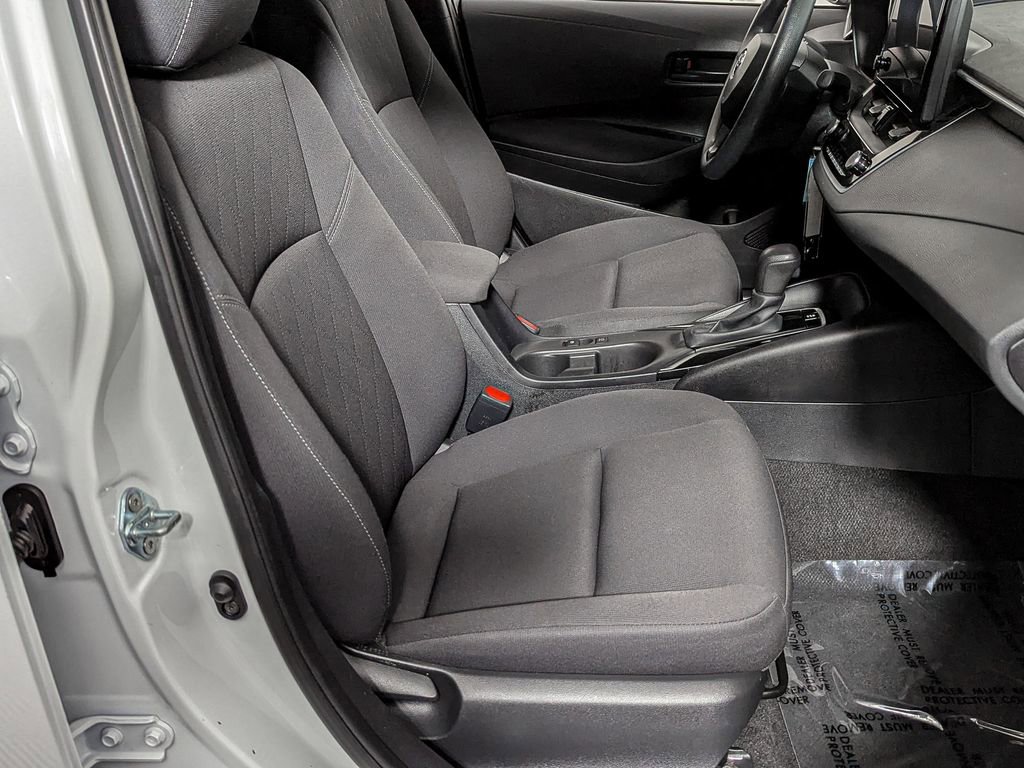 Used 2024 Toyota Corolla LE FWD image 29