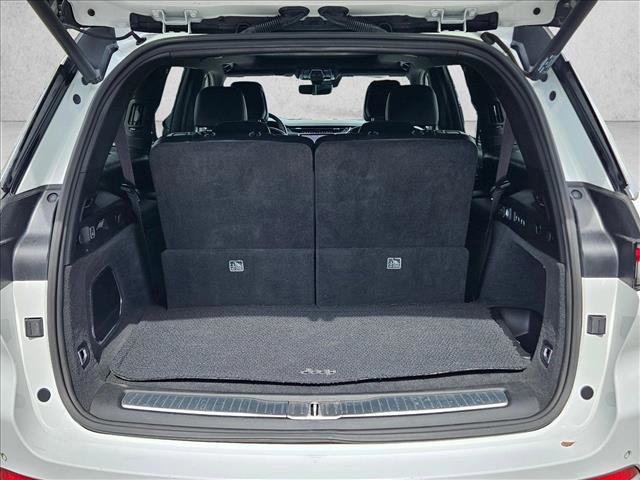 Used 2023 Jeep Grand Cherokee L Summit w/ Advanced Protech Group IV image 7