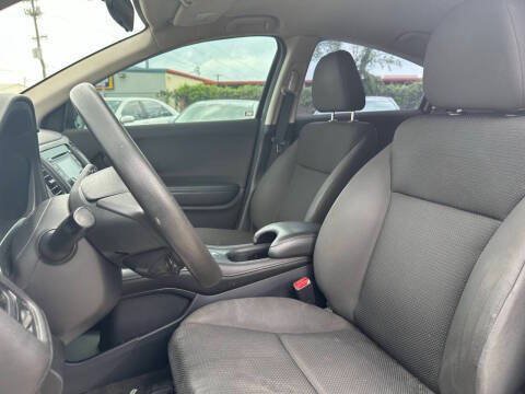 Used 2019 Honda HR-V LX image 25