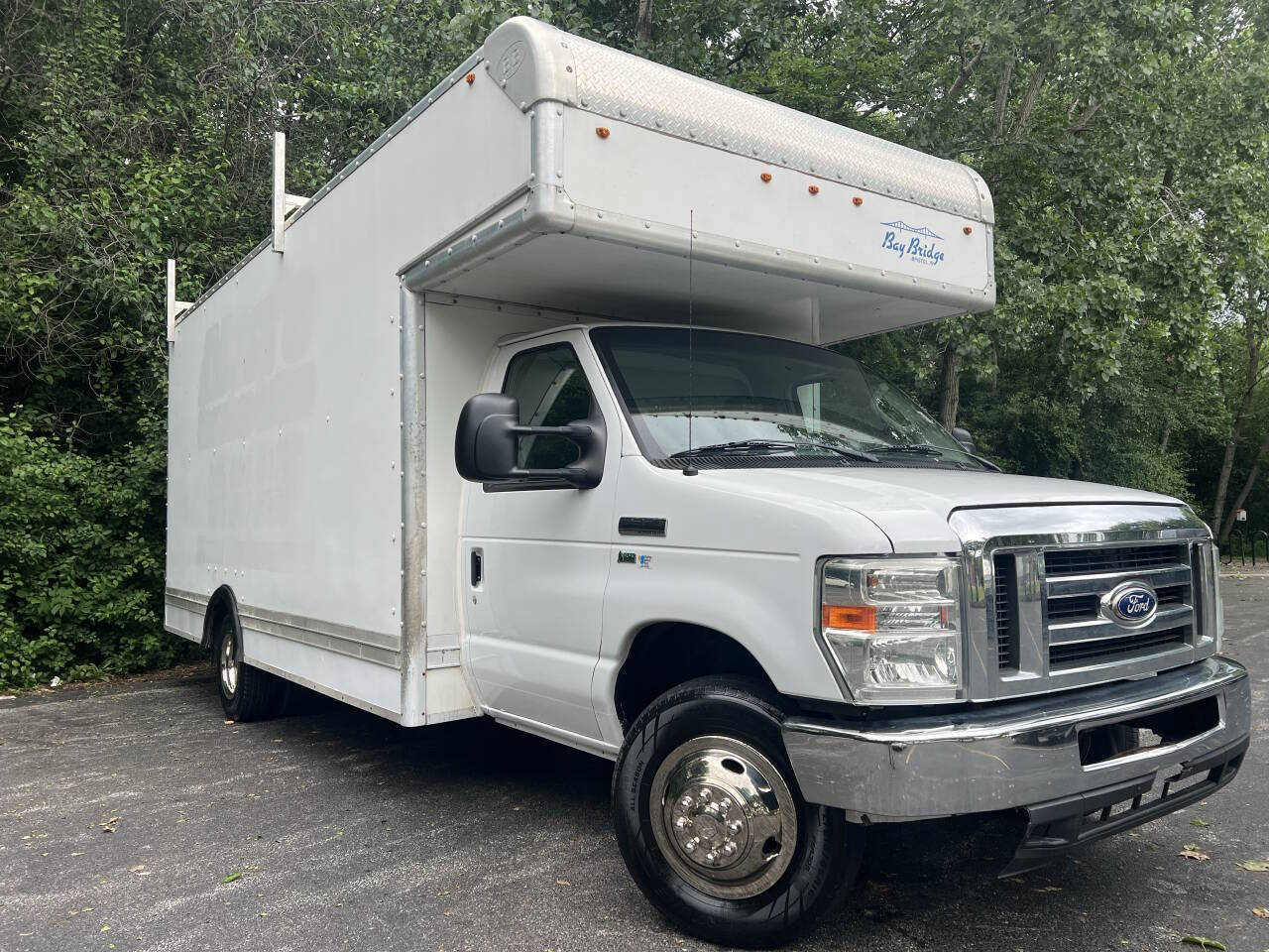 Used 2016 Ford E-350 and Econoline 350 Super Duty w/ Power Windows & Locks Group RWD image 1