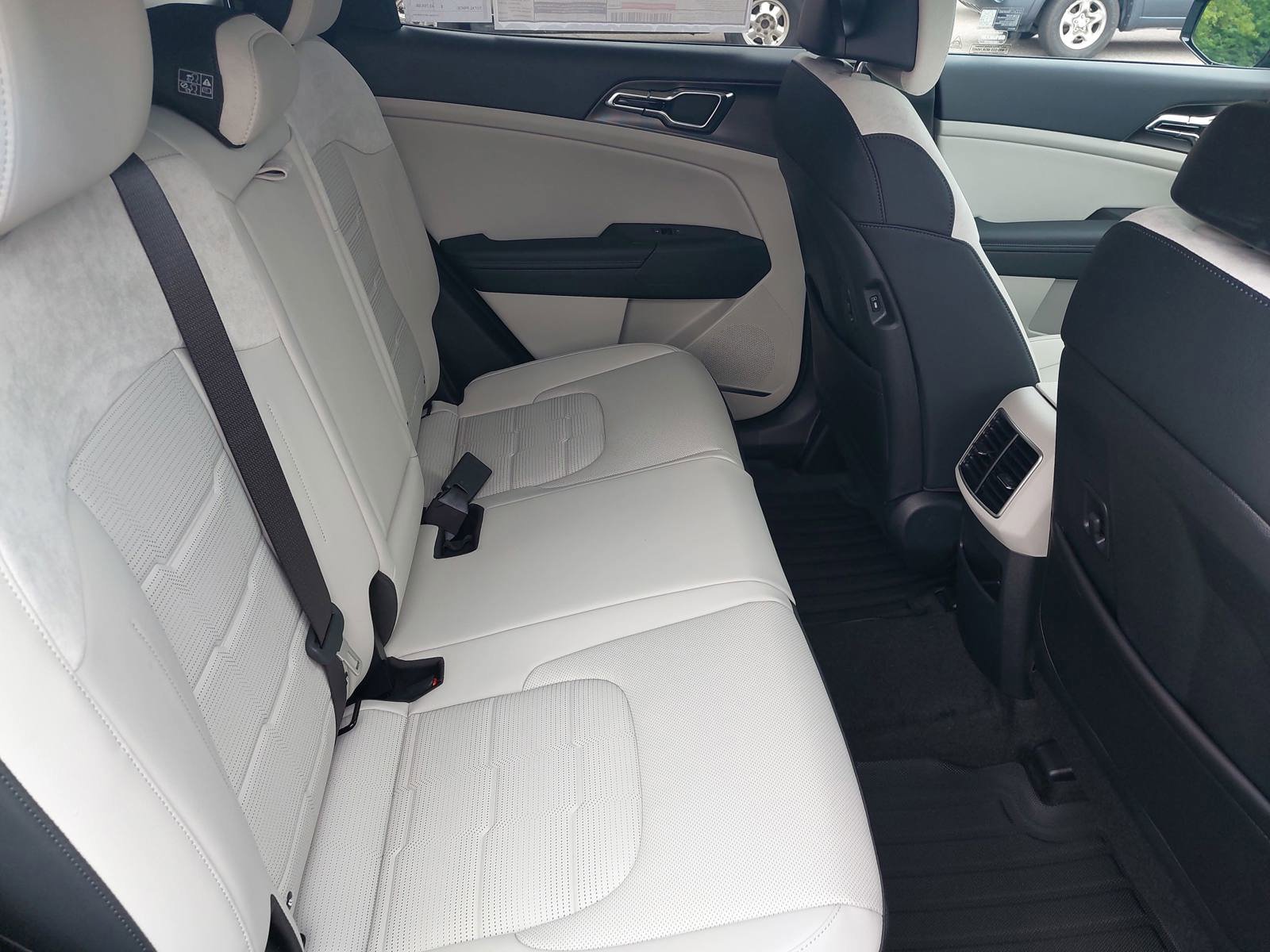 New 2026 Kia Sportage SX Prestige AWD/4WD image 13