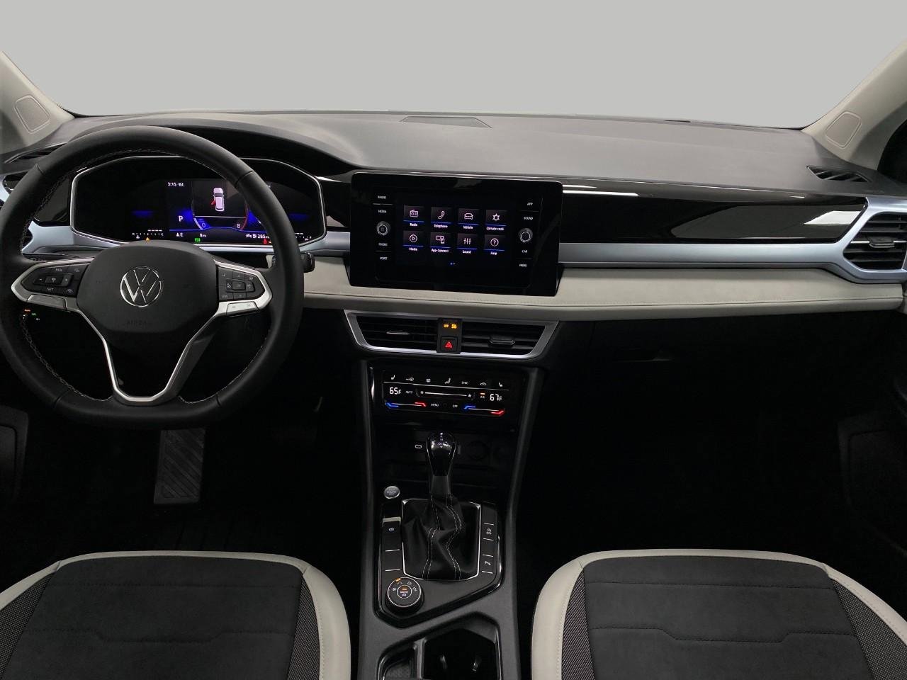 New 2026 Volkswagen Taos SE image 19