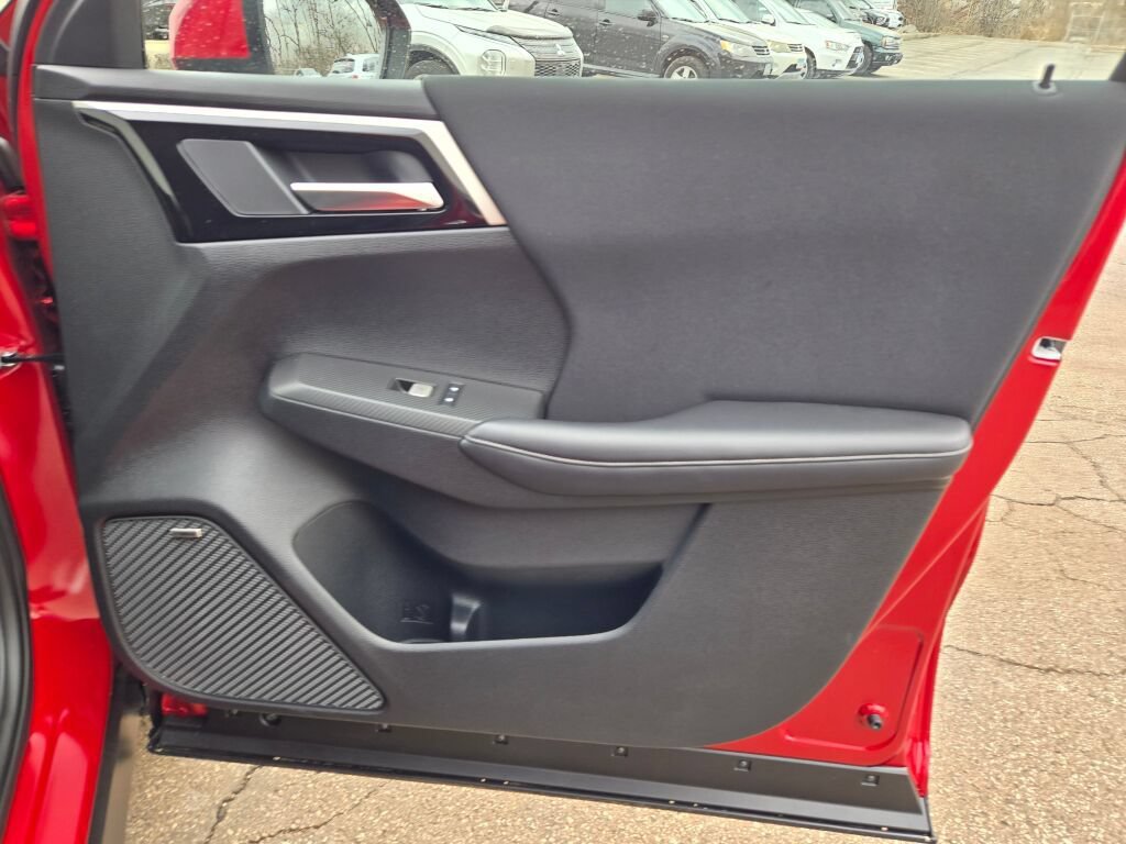 New 2026 Mitsubishi Outlander ES AWD/4WD image 4