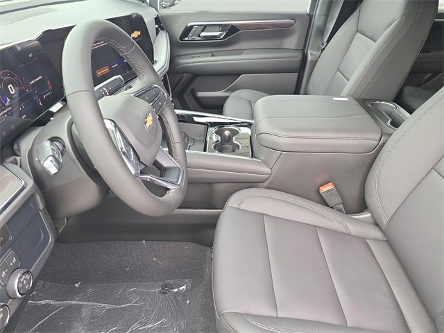 New 2026 Chevrolet Suburban LT image 23