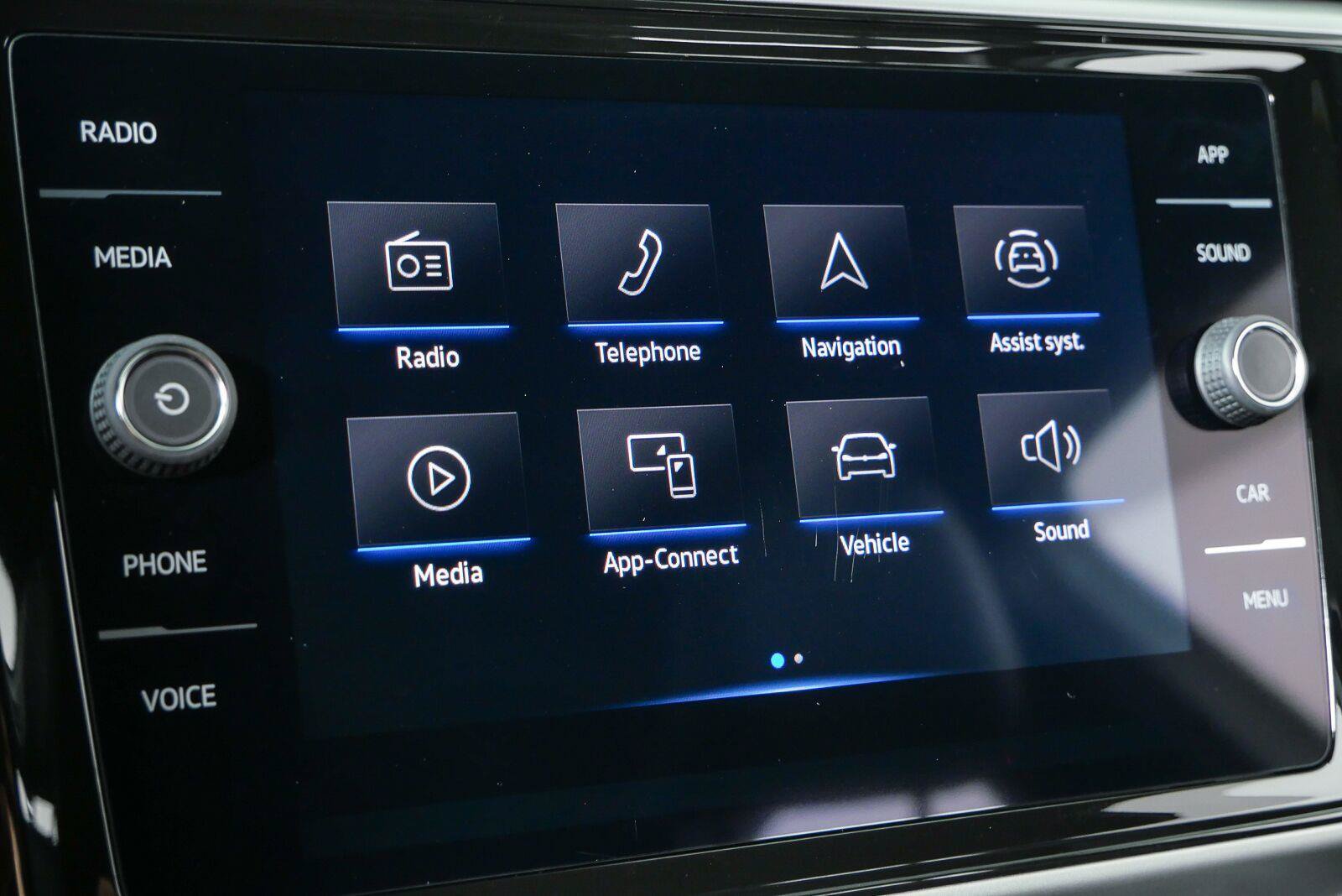 Certified 2023 Volkswagen Atlas Cross Sport SE AWD/4WD image 11