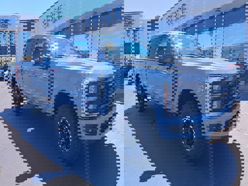 New 2025 Ford F250 Lariat w/ Lariat Ultimate Package