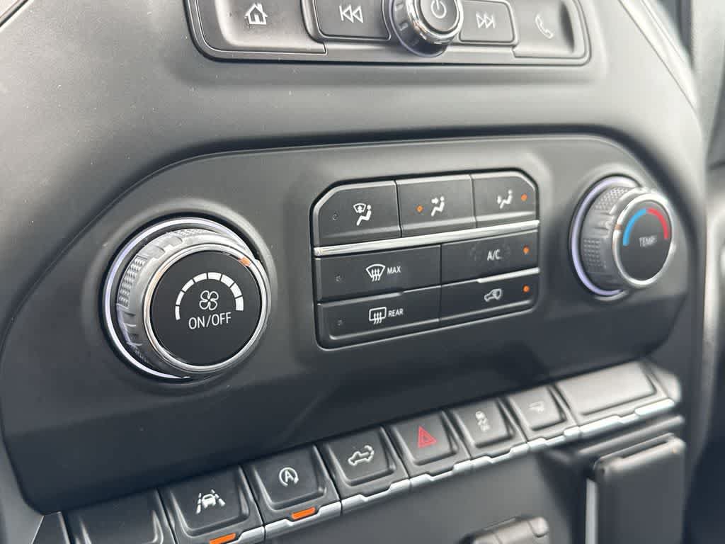 Used 2024 Chevrolet Silverado 1500 Custom RWD image 19